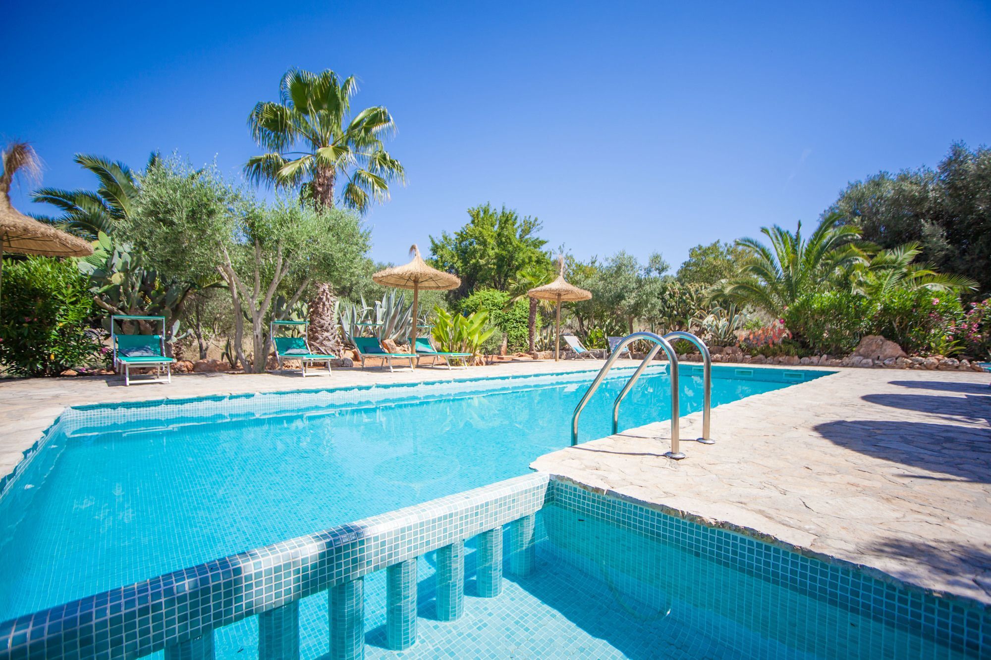 Eco Groc Hotel